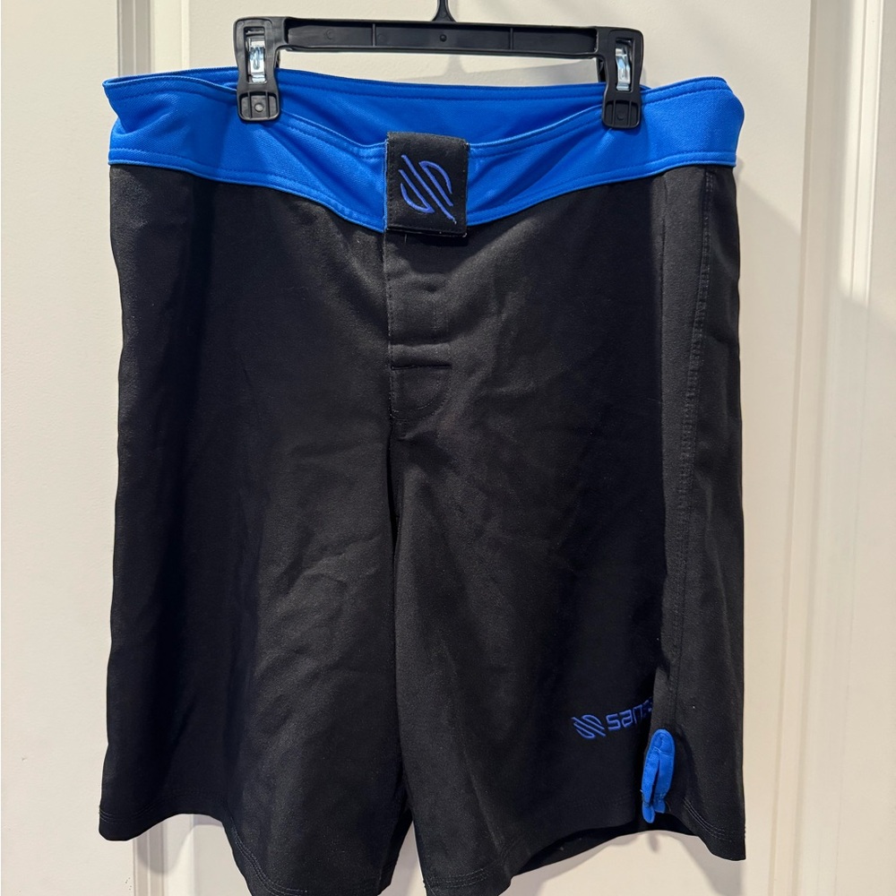 Sanabul Mens Black and Blue Training Shorts Size 32